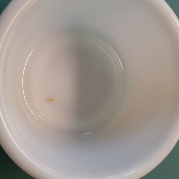 Vintage Small White Ring around Bottom Edge Mixing Bowl Cottagecore Kits… - Picture 2 of 6